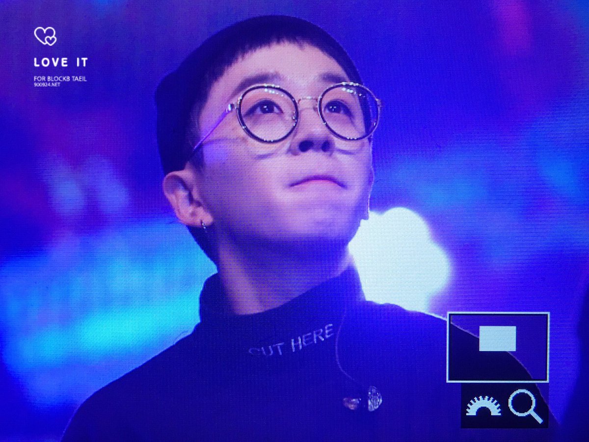 900924net's tweet photo. 170421 청주 드림콘서트 #블락비 #태일 #이태일 @BB_taeil 태이리 눈에 별 몇개? 👀✨ https://t.co/083eODJURr