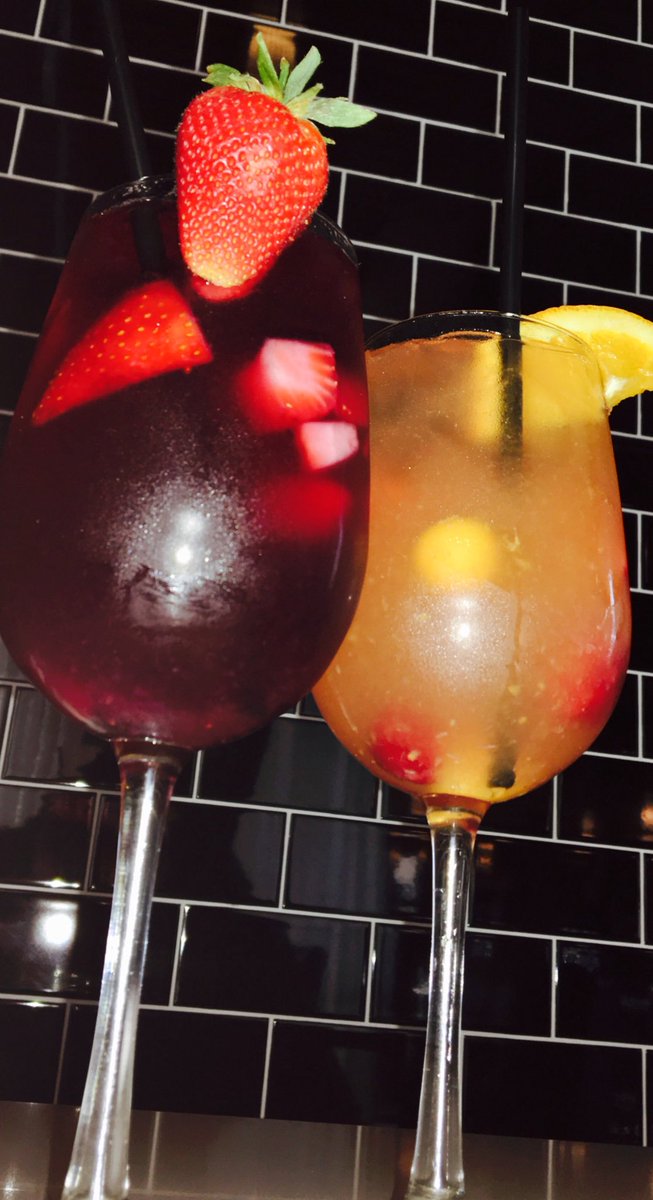 GourmetBistro's tweet image. What makes your #weekends great? Email reservations@gourmetbistro.ca to book a spot for tonight or #Saturdaynight 
#FoodieFriday #Vaughan