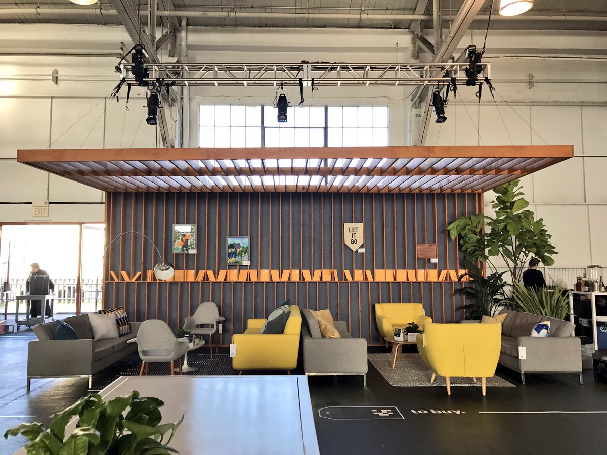 skanwar's tweet photo. #ShopifyUnite is a truly beautiful conference. Big 👏🏽👏🏽👏🏽 to @aratisharma &amp; team! https://t.co/VaDGETt2HO