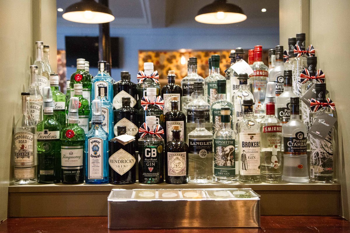 CornExchangeHU1's tweet photo. Chin chin, who's ready for #gin? Come and try something new from our list of British gins.

https://t.co/p8RQAHMfs0

#LoveYourLocal #Hull https://t.co/WRS3uxifF5