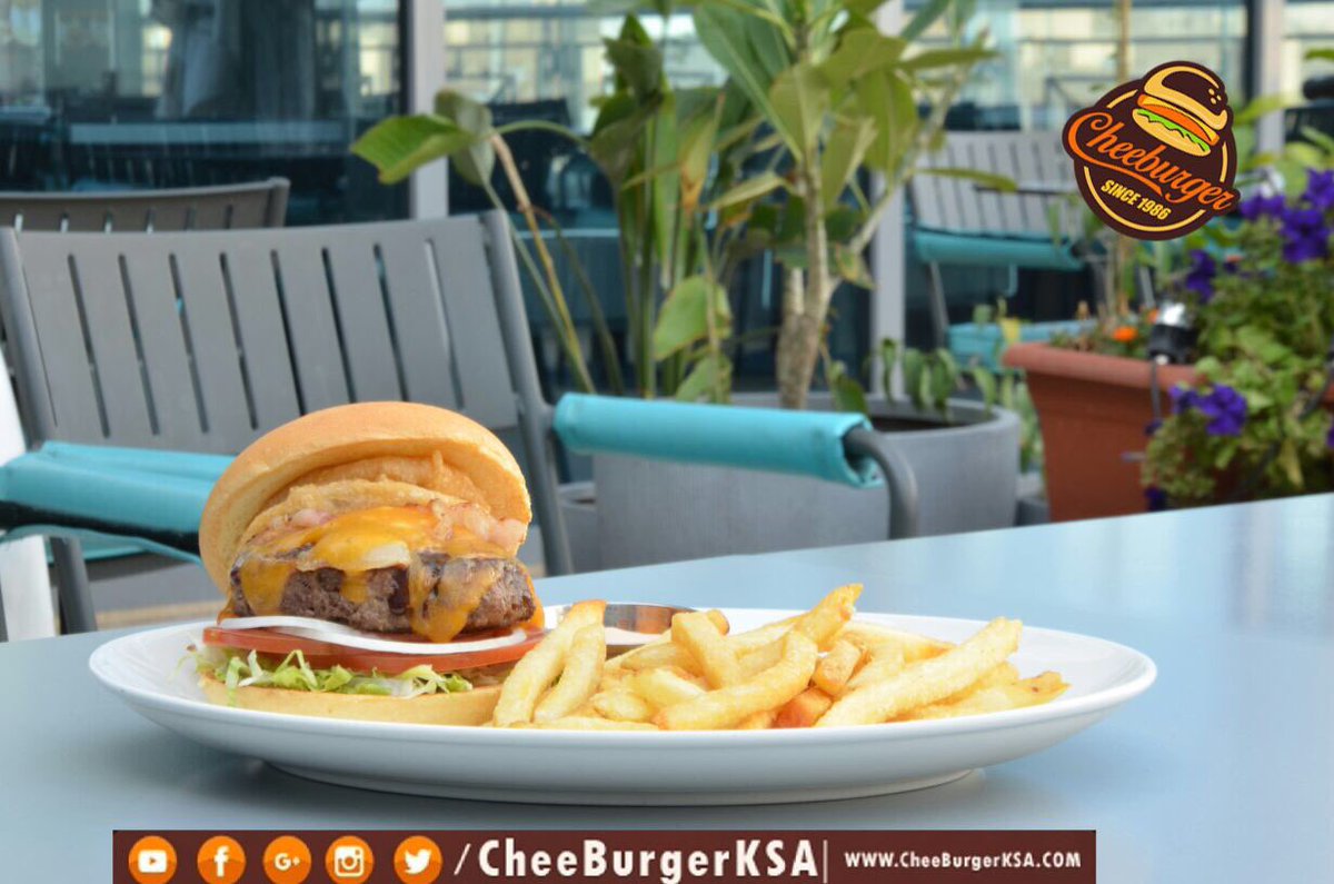 Cheeburgerksa's tweet photo. Eat, drink & have fun. Have a Great Friday at #CheeBurger
خل الجمعة غير وتعال تعشى عندنا مشتاقين لكم❤ https://t.co/FDJzzeDdW0