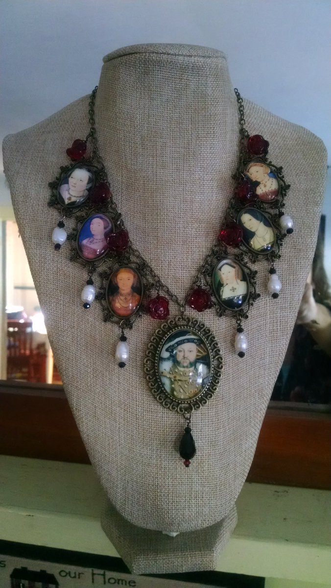 RobynP66's tweet photo. My latest piece #delightfullydifferent. https://t.co/4CZrV5khYx https://t.co/sgFrTrafZk
