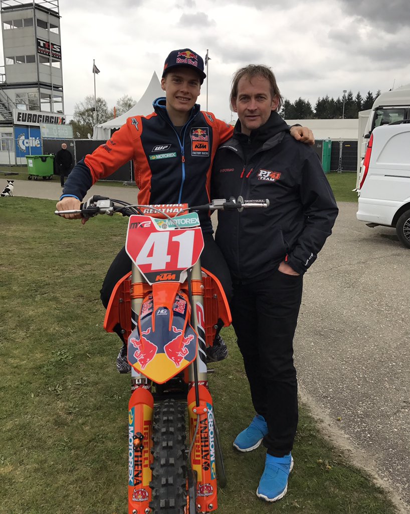 Happy to have papa here in Valkenswaard.👨‍👦