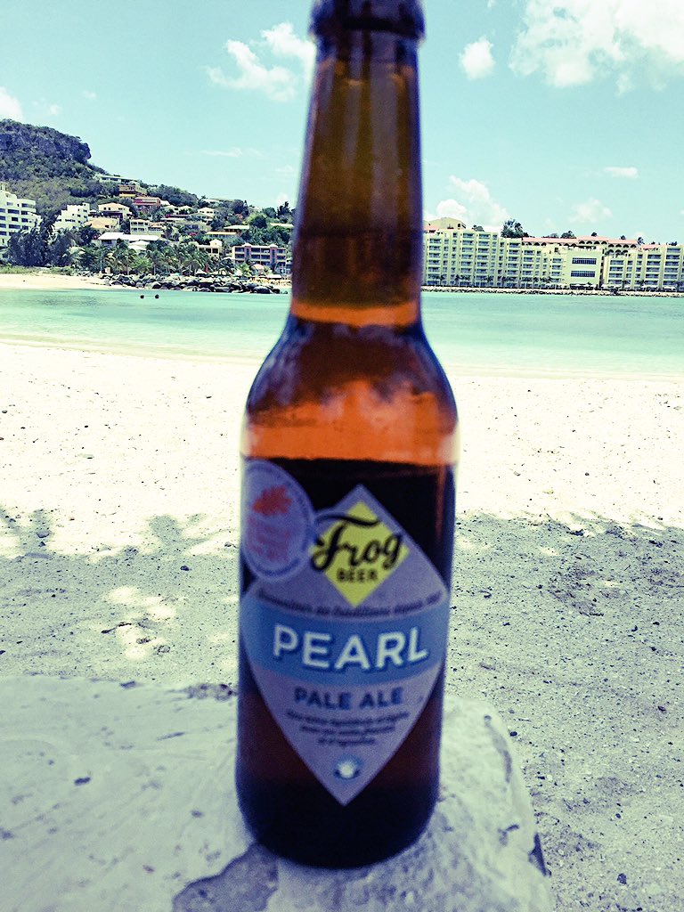 Ron_B_M's tweet photo. #BeerTime #FelizViernes 🍺1eras #craftbeer francesas que pruebo. #frogbeer #París Se dejan tomar, sabores moderados, debo probar más #salud https://t.co/c01lOP1XMH