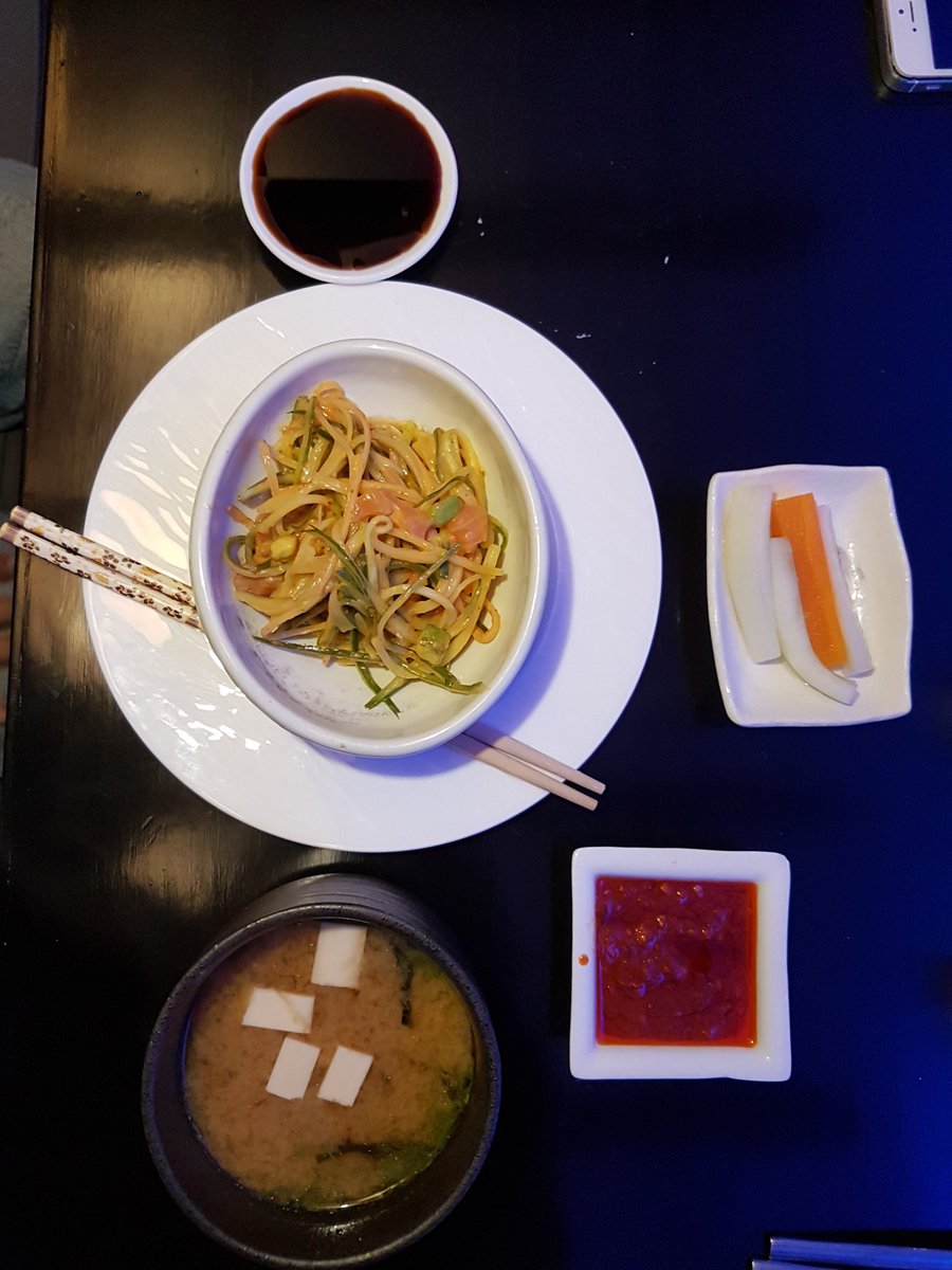 StephanieT2525's tweet photo. Ready for the 1st Course #GourmetDay @Wow_Tables @RukaRestaurant #wowtables #foodbloggers #indianfoodblogger https://t.co/wJGl9GHDxd