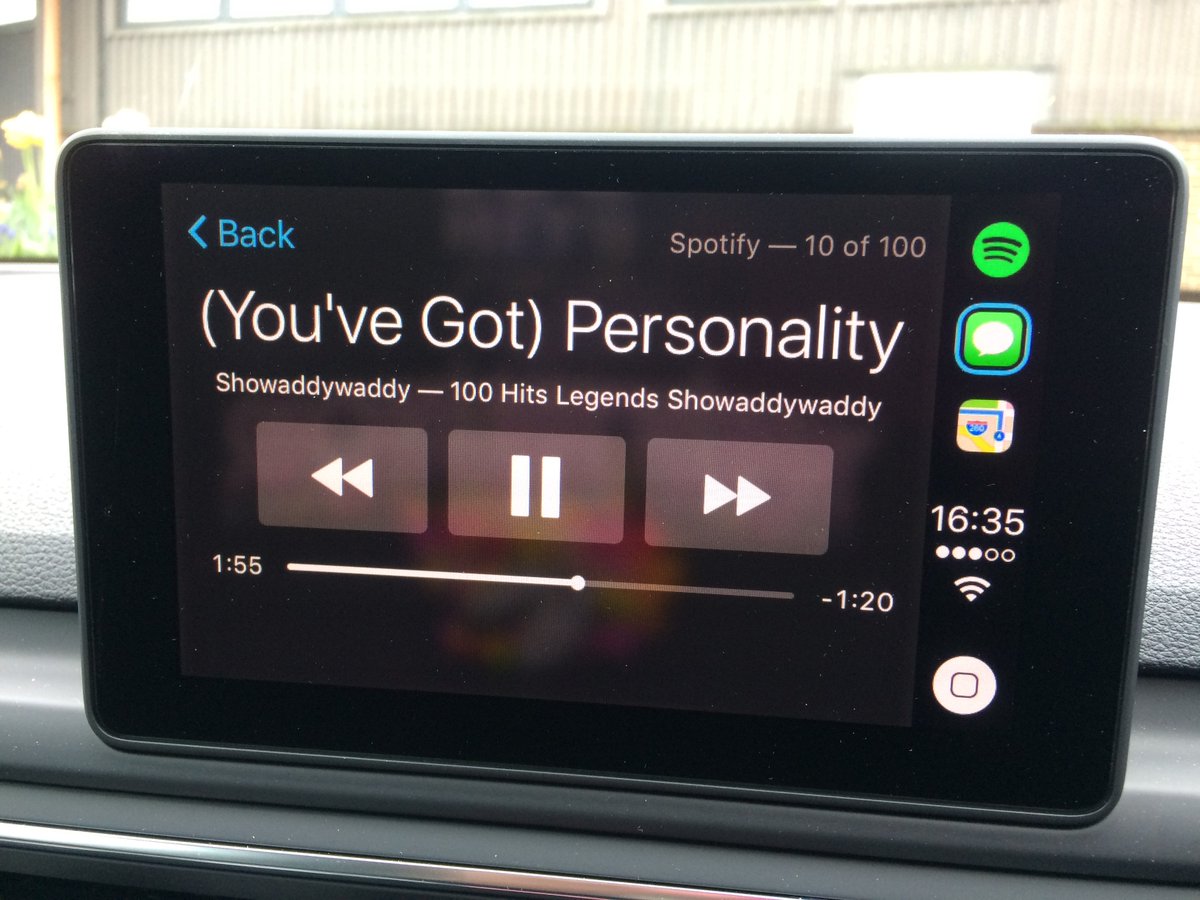 Long journey ahead, great #week at #work, looking forward to the #weekend, tell me what you're listen to on your way home? #fridayfeeling🚗🎶
