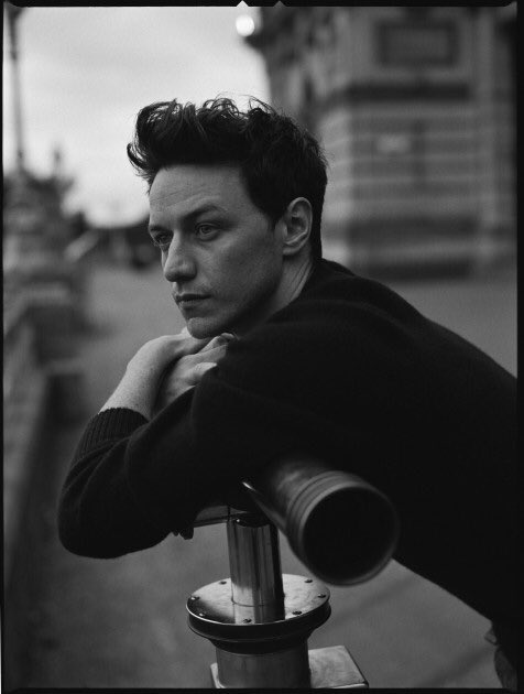 Happy birthday to one of my favorite actors! Happy birthday James McAvoy!   