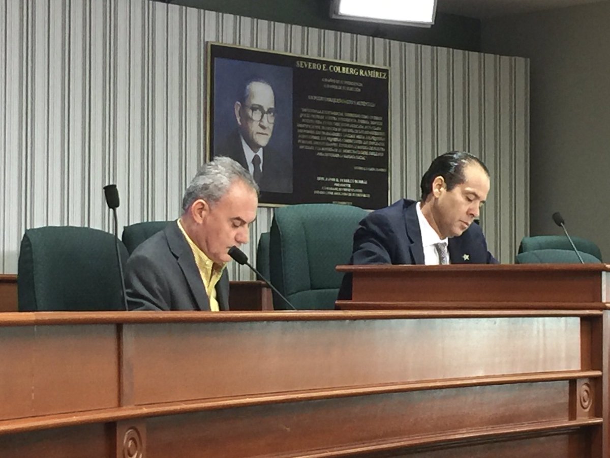 RepVictorPares's tweet photo. Audiencia | Evaluando proyecto que crea el Registro de Cabilderos del Gobierno de Puerto Rico y reglamenta la profesión. #PC808 @CamaraConPR https://t.co/m99Uro6agA