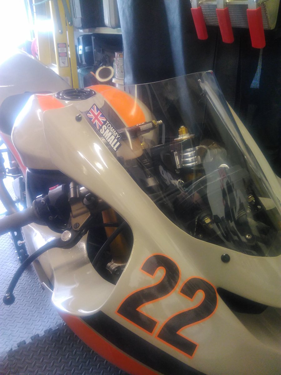 SmallsPlumbing's tweet photo. Not plumbing &amp; heating but motorcycle racing is a spot close to the company, here's our race bike for 2017! #smalls #goracing https://t.co/aBJS58LMVR