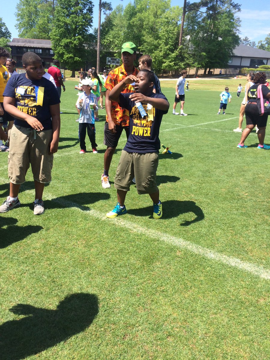 LBfromSONC's tweet photo. @soncdurham having a dance party in this awesome weather during their Spring Games! 👯 https://t.co/tou2IOSZpX