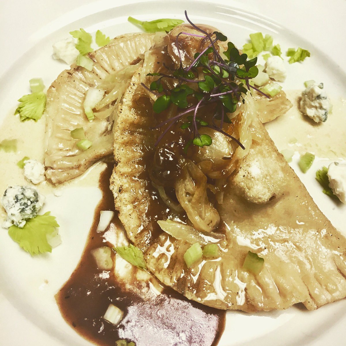 luciasonthelake's tweet photo. Braised Short Rib Pierogies #buffaloeats #slowbraised #shortribs #pierogies #luciasonthelake https://t.co/5A1EOSowXN