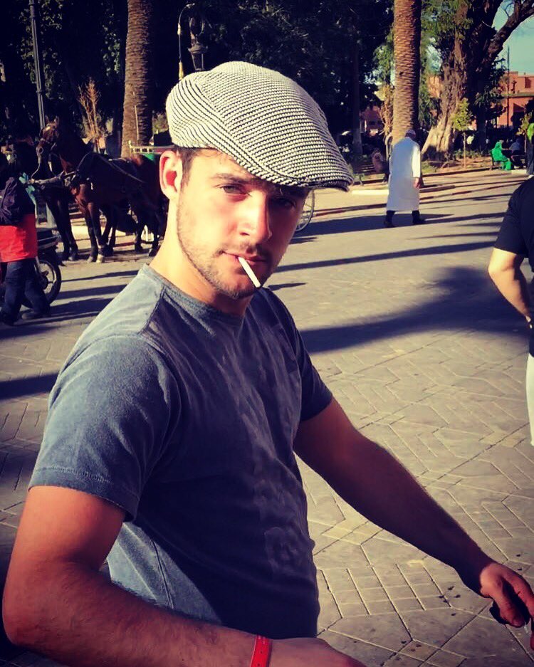 Esta noche despedimos a un gran compañero! Gracias por cada noche de diversión AMIGO!
(Ya era hora de que te fueras)😈
#edunovuelvas #suerte