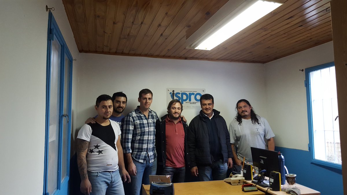 MatiasKalmus's tweet photo. Poniendo en valor la delegación de Deseado,gracias como siempre a los empleados del #ISPRO x ser parte!La realidad la cambiamos entre todos! https://t.co/CanswzPPb8