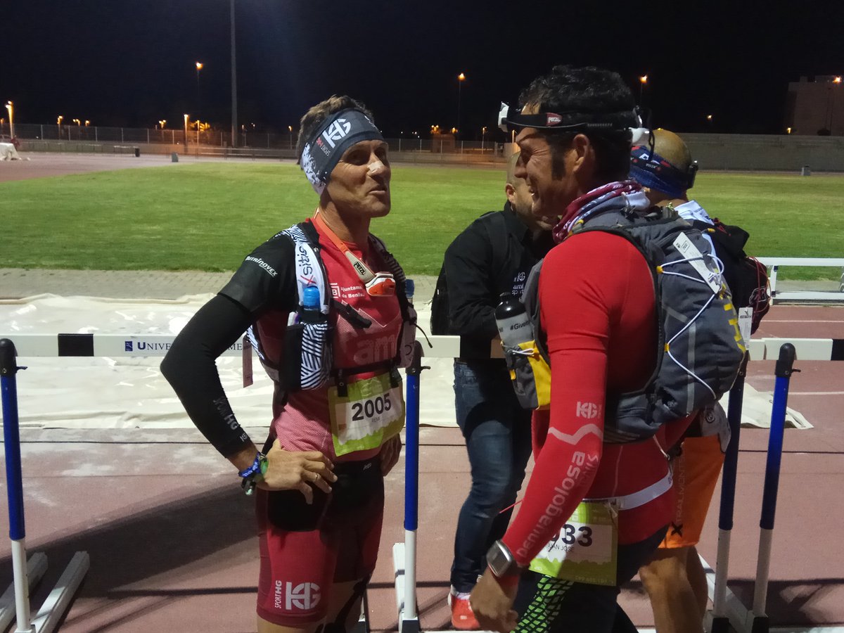 RevistaTrailRun's tweet photo. Víctor Bernard, Teresa Forn, Remi Queral... Muchas caras conocidas ya sobre la pista de atletismo de la Universidad Jaume I.

#PT2017 https://t.co/oygb0s75q7