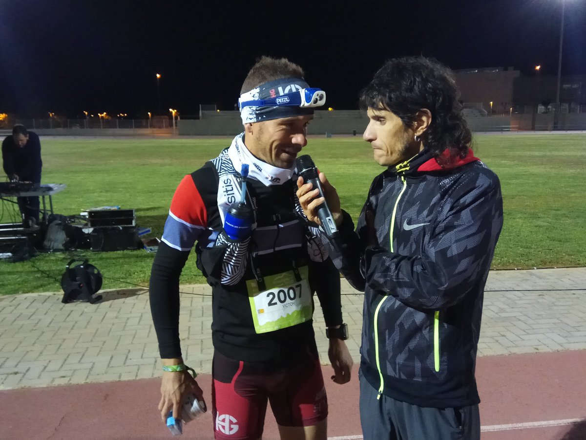 RevistaTrailRun's tweet photo. Víctor Bernard, Teresa Forn, Remi Queral... Muchas caras conocidas ya sobre la pista de atletismo de la Universidad Jaume I.

#PT2017 https://t.co/oygb0s75q7