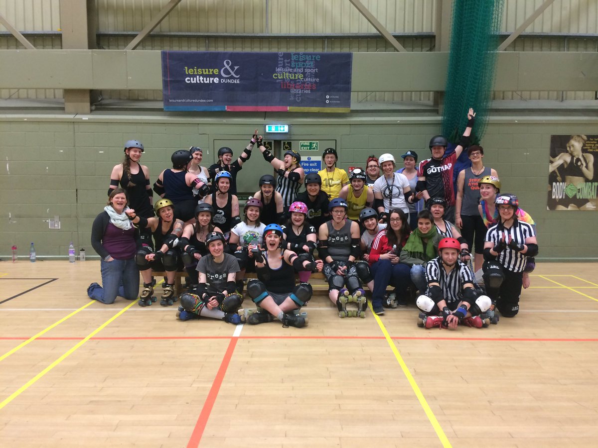 DundeeRDerby's tweet photo. Thanks to @ayrshirerollerd and @MeanCityRD for coming along to our Learning Scrim tonight. #FundeeFridayScrim #LearningDemSkillz https://t.co/2MHDbLBYe7