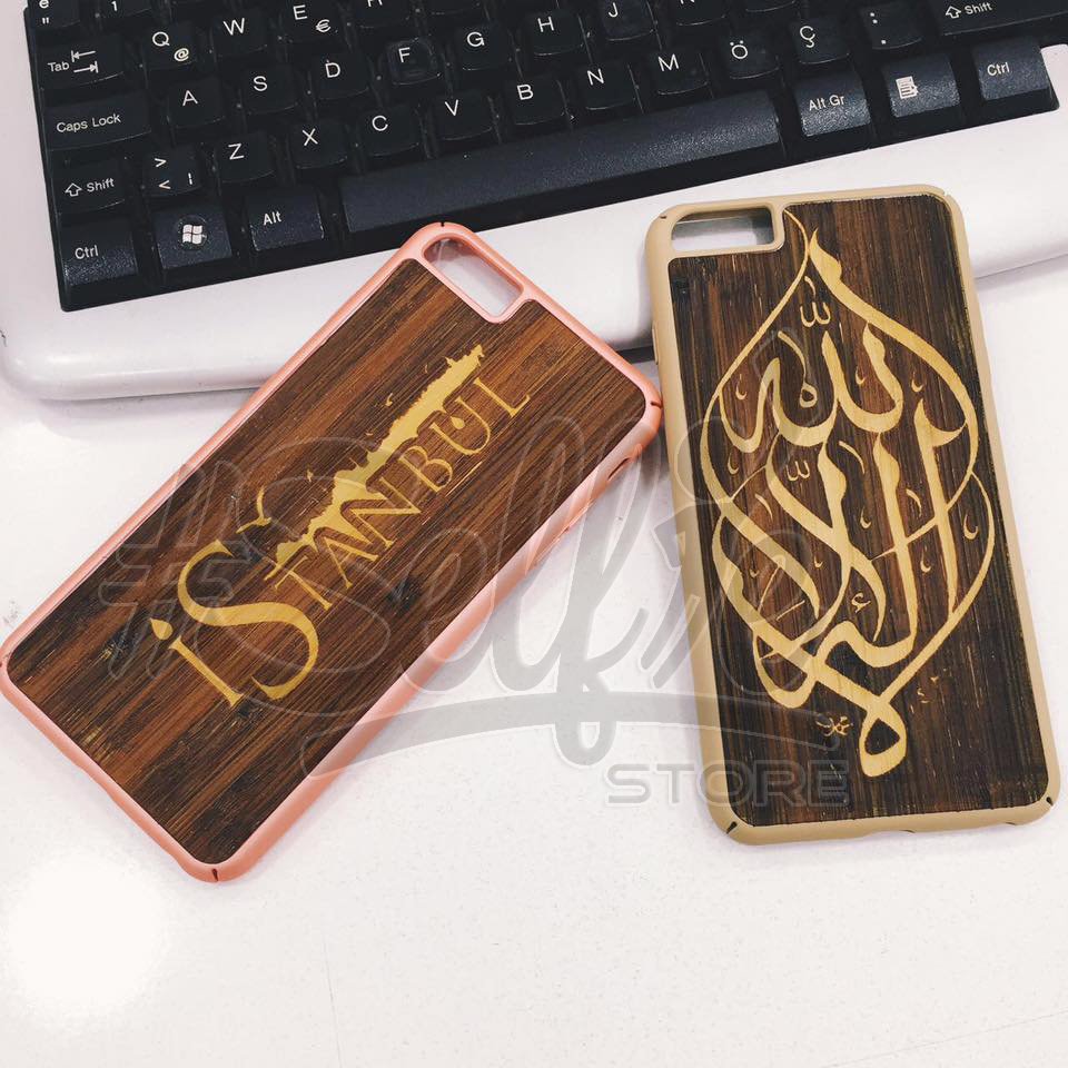 İstediginiz Tasarimlari Ahsap Kilifa Uygulayip, 
Türkiye'nin her yerine ücretsiz kargo ile gönderiyoruz. 
ÜSTELİK KAPIDA ÖDEME İMKANIYLA😍