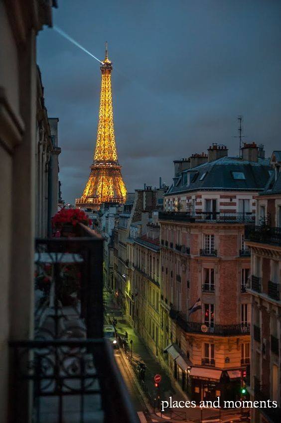 PakistanNature1's tweet photo. Tour #Eiffel viewed from Rue #Hamelin,#Paris.#BeautyOnEarth #heavenonearth #NaturePhotography #coloursofyourcountry https://t.co/EhnRqj6bwb