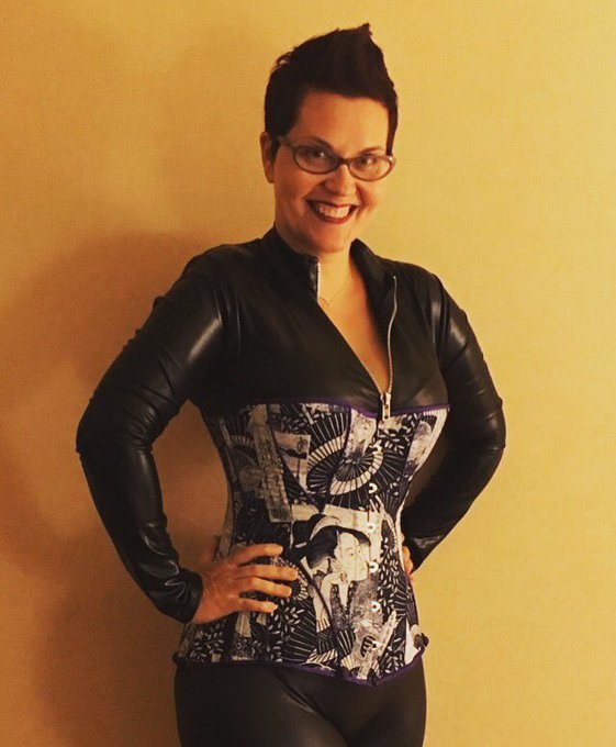 Last night's look. #imsl2017 https://t.co/iHpIHt5ecv<a href="/tag/imsl2017"class="tags">#imsl2017</a>