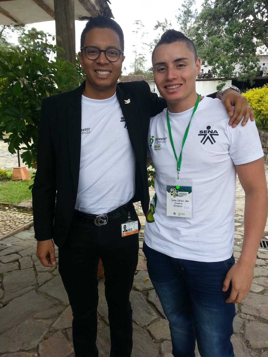 carlossoler45's tweet photo. #CumbreAprendicesSena #sena #sistemadeliderazgo  @ferneysenrique Gran persona :) https://t.co/WiE9jTFqpw