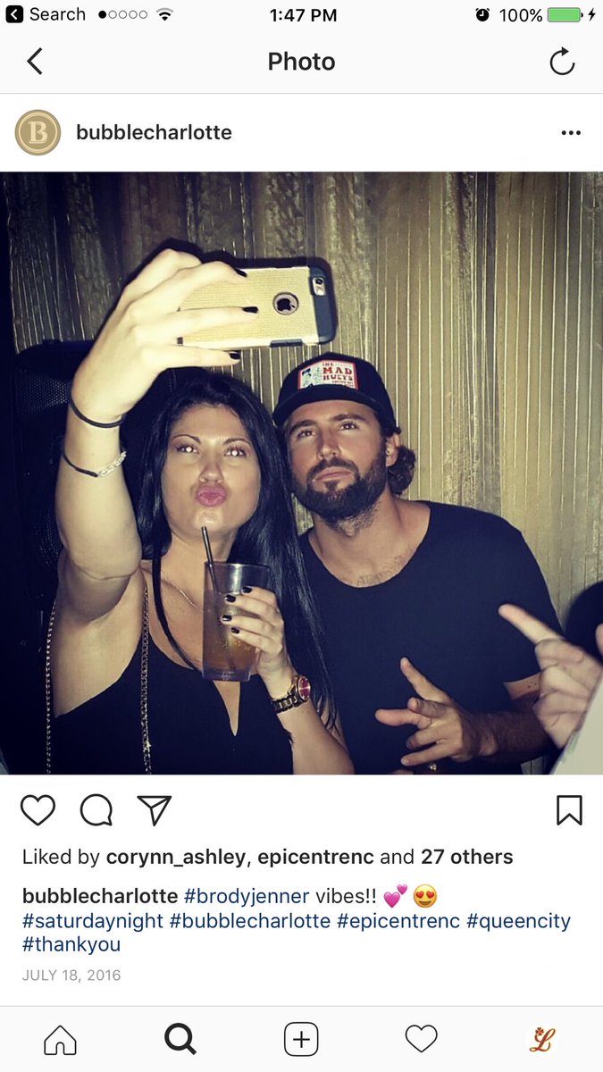 C_Crunkk's tweet photo. #FlashbackFriday Heyy @BrodyJenner, are we going to hangout again tonight in bubble? #welcomebacktoclt 💃🏻 https://t.co/OaePcQQB8C