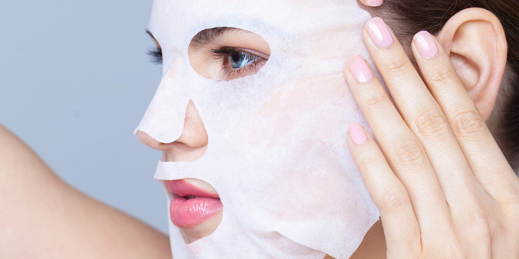 RubyKolo's tweet image. "The Korean beauty sector is...years ahead of their Western counterparts" via @BoF #korea #kbeauty businessoffashion.com/articles/news-…