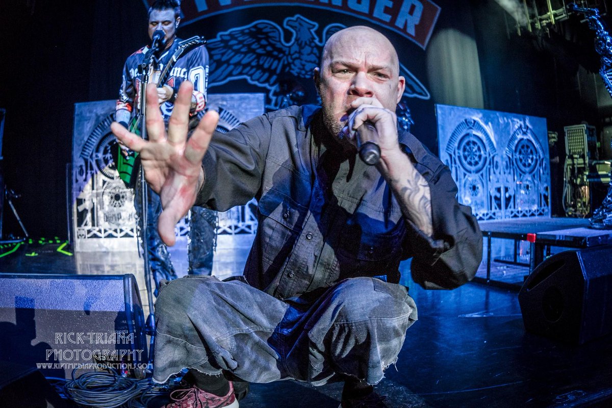 theRealAlterity's tweet photo. Ivan Moody To Leave Five Finger Death Punch | https://t.co/hHeXGp2W8j | #BandBreakUps https://t.co/icrU2hOWgl