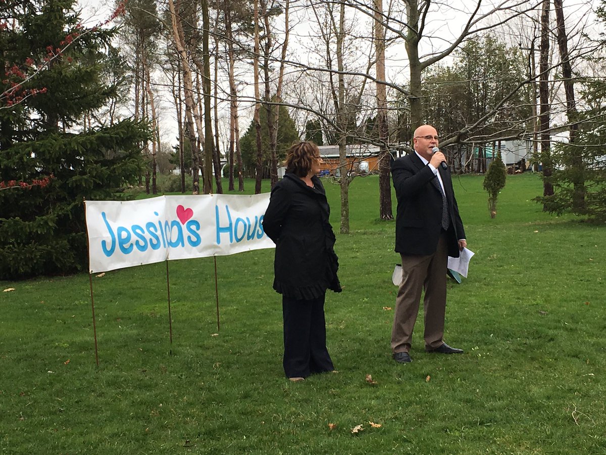 LauraPearsonM's tweet photo. Groundbreaking ceremony for Jessica's House! Amazing to watch a community come together and vote to make a legacy come true. 💜@AvivaCanada https://t.co/kqv6myCiIn