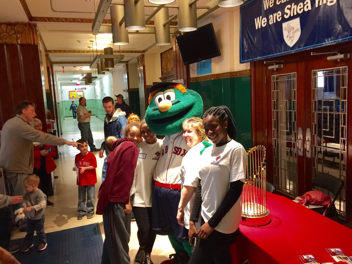 .<a href="/Wally97/">Wally</a> was a popular presence at <a href="/SheaHigh/">Jacqueline Ash</a> this morning, posing with faculty, students, and the 2013 World Series trophy. #Pawtucket