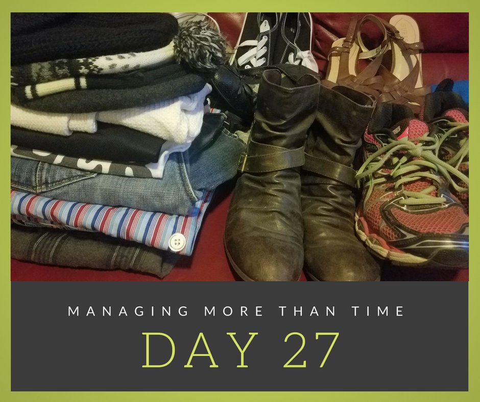 SelfMgmtPlanner's tweet photo. Day 27: Clothes. Only 3 more days! (87 more items) #MoreThanJustTime #Minimalist https://t.co/lVZlmhliCQ