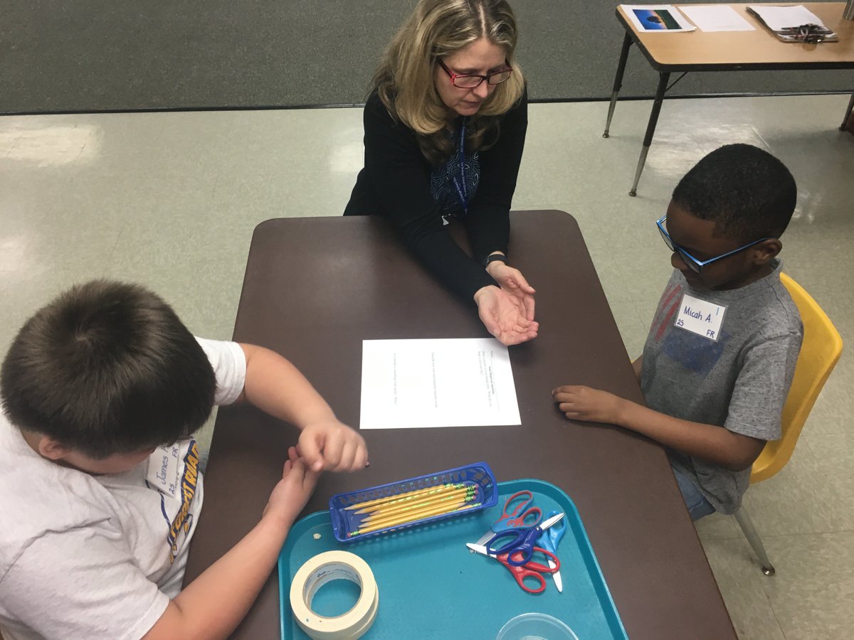 ForestRoad_2nd's tweet photo. Using the design process to make our own seed dispersers.
@district102_SC #ForestRoadSchool https://t.co/H2hXP2FolL