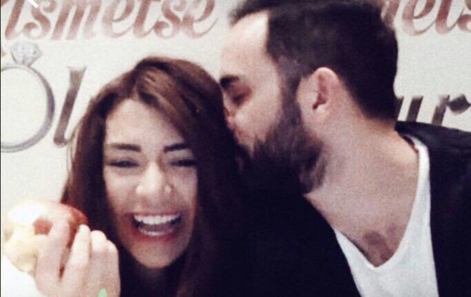 glehre2's tweet photo. YouNow klasikleri BirBedende AşkOnAy https://t.co/X3PlqqBOFq