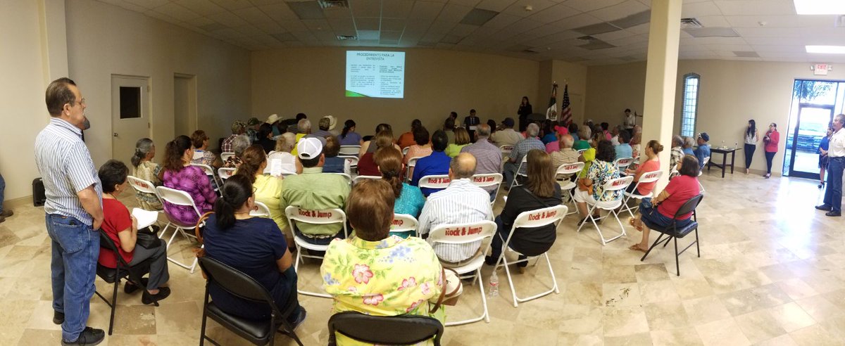 carlobrador's tweet photo. @ConsulMexDelRio held an #InformativeTalk How to apply for US citizenship? with collaboration of an inmigration lawyer #ProtecciónPreventiva https://t.co/DDOwMZPjQ9