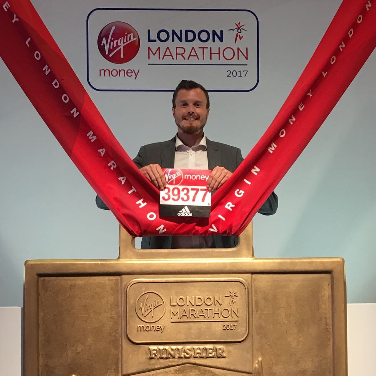 AdamRobertDodds's tweet photo. Two more sleeps! Thank you to everyone so far! To donate please follow link https://t.co/3wtzCuXjvx #londonmarathon2017  @CrohnsColitisUK https://t.co/RX5rasdoCV