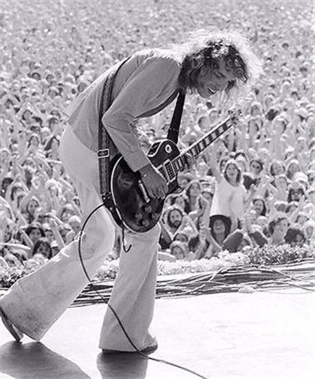 Remessageed Rock N Roll Pictures ( Happy birthday Peter Frampton!!  