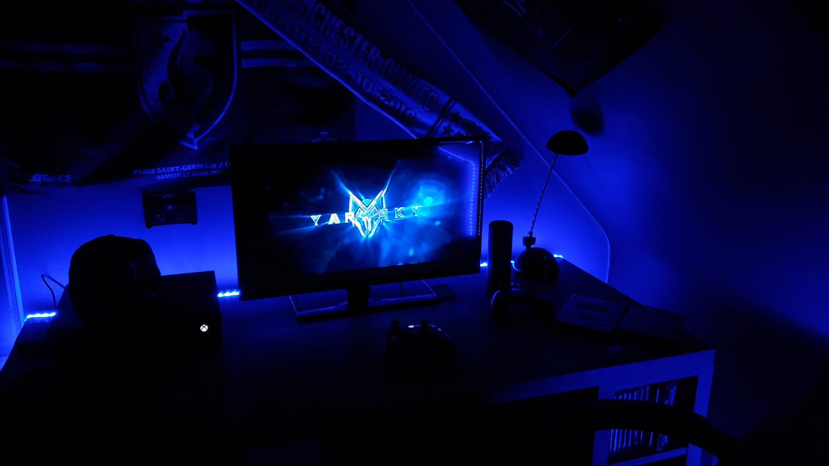 SD_CasilZz's tweet image. yarasky op je beeldscherm!!!!!
 @YaraskyGaming