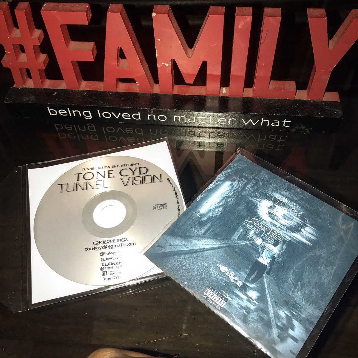 duce_cloud9's tweet photo. Get yourself a hard copy now ‼️‼️ HIPHOP IS BACK #TunnelVision #TVETHEMOBB https://t.co/BTlb6L1NFU