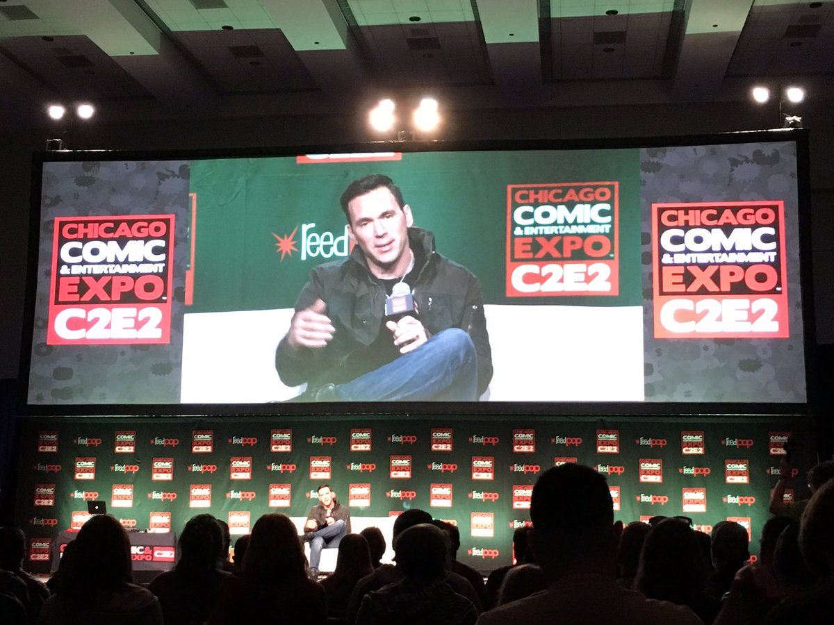 messyjessyLP's tweet photo. jason david frank!  😎 @jdfffn #thegreenranger #thebestpowerranger #c2e2 https://t.co/npQLkHiecS