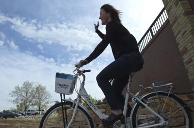 OBHMLS's tweet photo. Check out the @TimesCall article about the new @zagster  bike-share stations! https://t.co/nBRMnvBOlU https://t.co/RDKl5cfodx