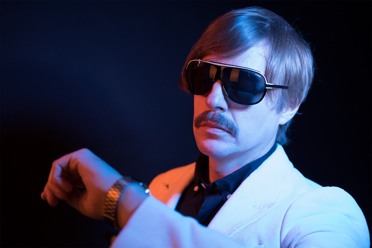 .<a href="/thelegendsmusic/">The Legends</a> acaba de estrenar 'Nightshift', álbum que queda perfecto para la fiesta de viernes. spoti.fi/2pmmlNz #poramoralarts