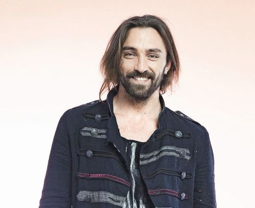 KyNekoL's tweet photo. Ένας παραπάνω λόγος για να βλέπουμε #DanceGR https://t.co/Z2q39EXd3E