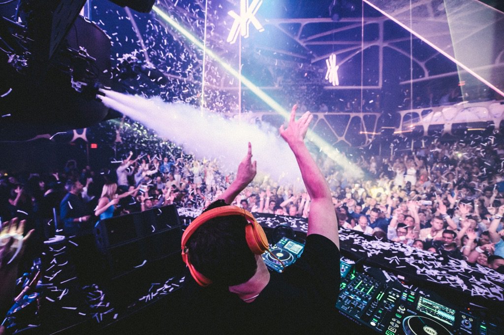 tiesto's tweet photo. Last night @HakkasanLV was amazing! https://t.co/TpTuZnPaTc