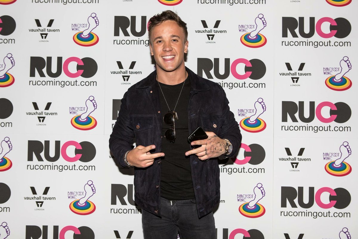 wecreatepopular's tweet photo. Great night for a great cause. 
Happy 5th Birthday @rucomingout. https://t.co/Maaaw30PJO