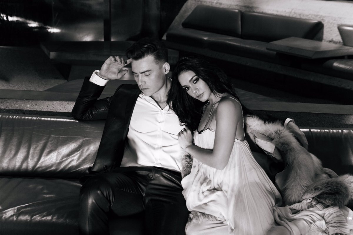 VanessaHudgens's tweet photo. Thank you @Spotify for including @ShawnHook #RemindingMe, featuring me, on the #NewMusicFriday playlists!!
@Spotify: https://t.co/C56EyAxT7Y https://t.co/Pc8RhqBaMA