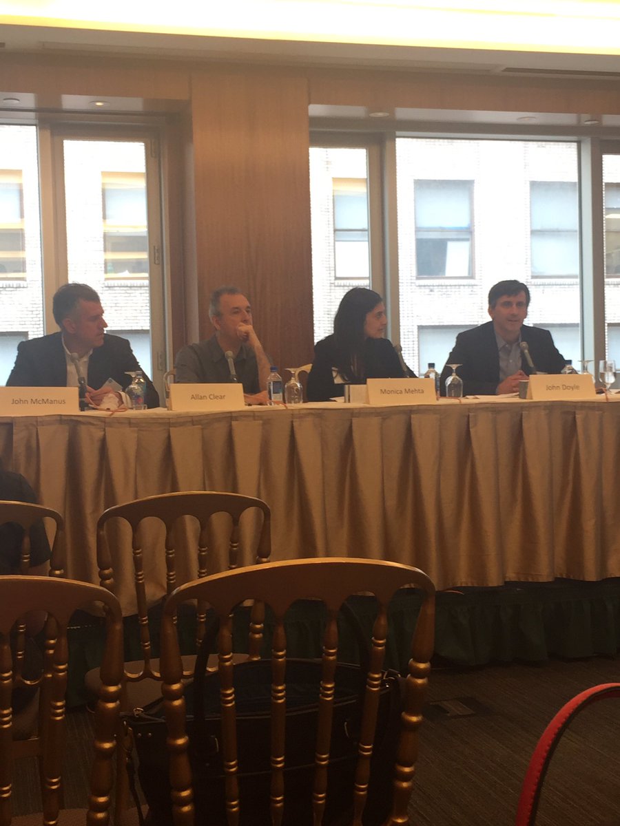 songraceee's tweet photo. John Doyle VP of @QuintilesIMS and Prof @ColumbiaMSPH moderating a talk about value and pricing in the pharma world at #HPMconference17 https://t.co/l97jcsjhgy