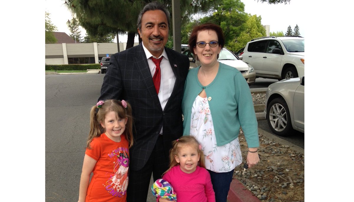 Great to run into some constituents on the way to <a href="/CHeightsChamber/">CitrusHeightsChamber</a>