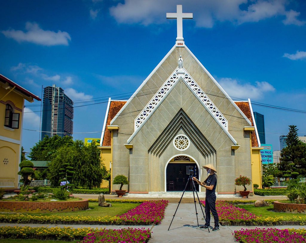 Matterport's tweet photo. #BehindTheScans at Thu Thiem Holy Cross Church in Saigon, Vietnam! Show us your #BehindTheScans photos. Captured by @3DVnimation https://t.co/PH3K8wa10T