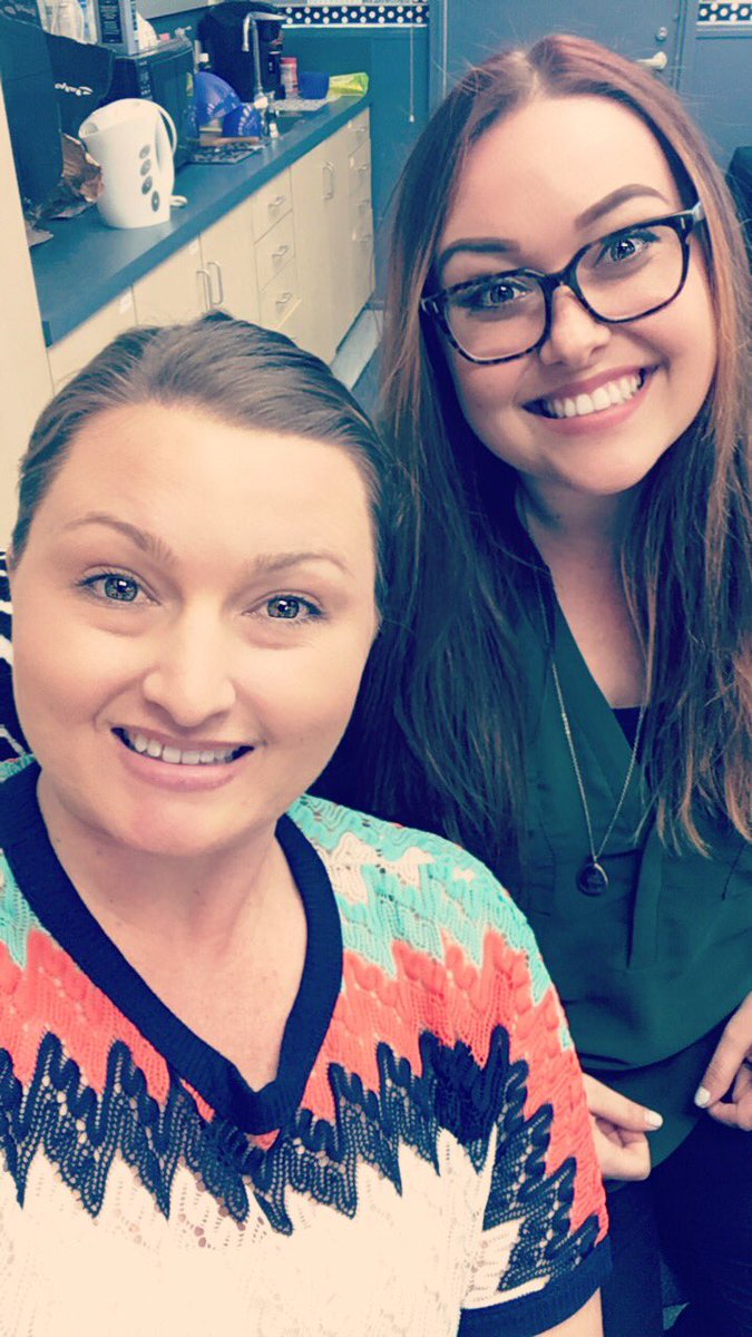 mrs_stuart_mv's tweet photo. Saying goodbye (for now) to my amazing student teacher, Miss Higgins. The kids and I will miss her so much!! #inthebullpen https://t.co/l1UJXiL7DL
