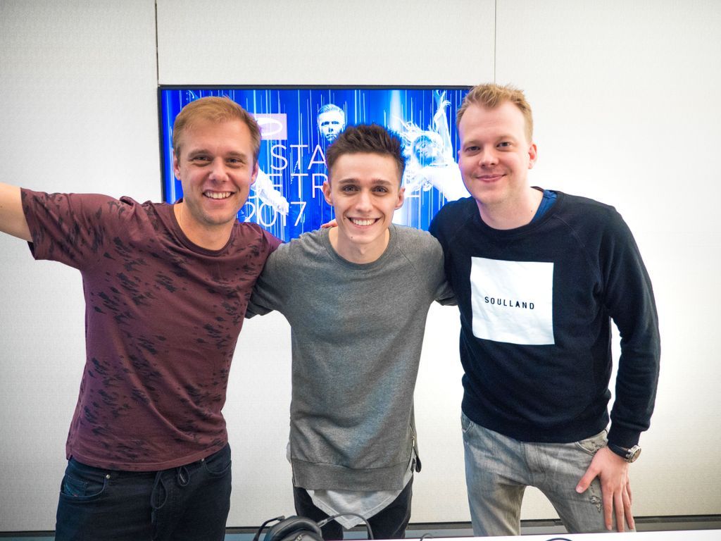 avbstuff's tweet image. Tw AvB: Great to have @omniamusic in the studio premiering his new track 'Enigma' with @DRYMmusic! #ASOT2017 #ASOT…