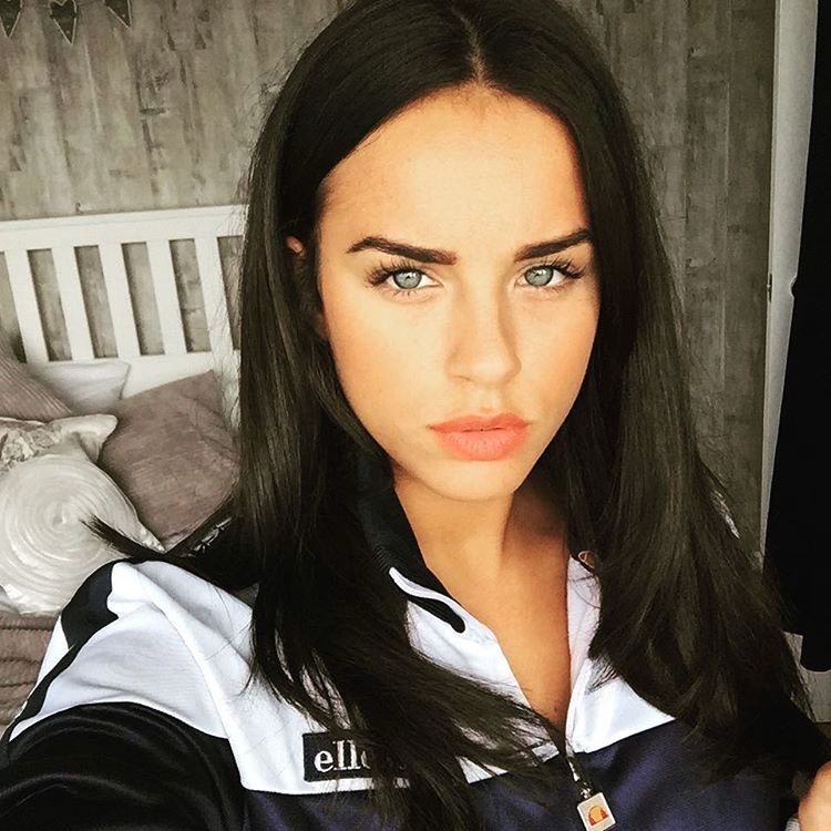 xqueenbee2's tweet image. 💋